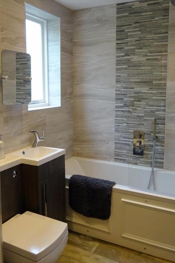 Derwent View Holiday Apartments Матлок Екстериор снимка