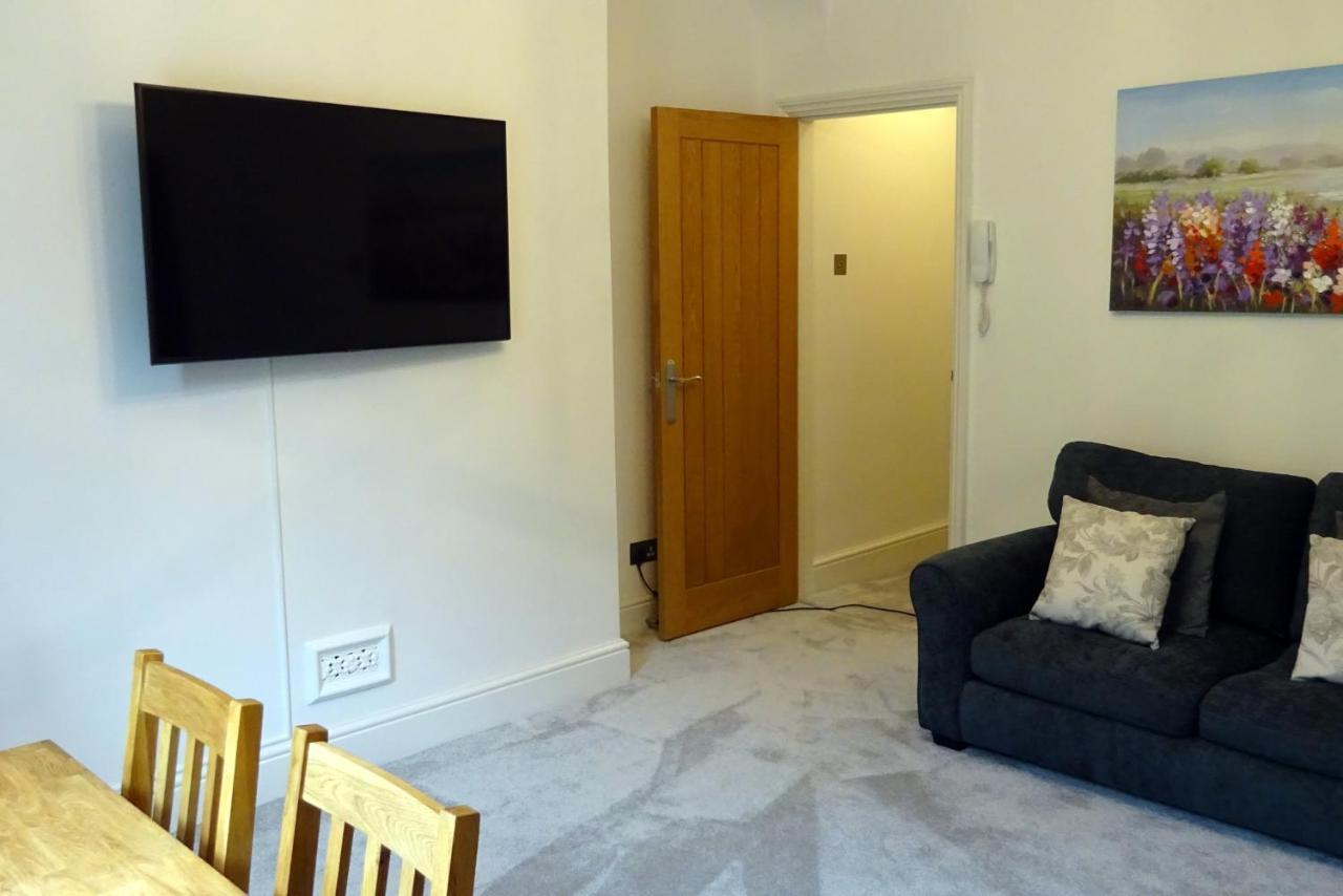 Derwent View Holiday Apartments Матлок Екстериор снимка