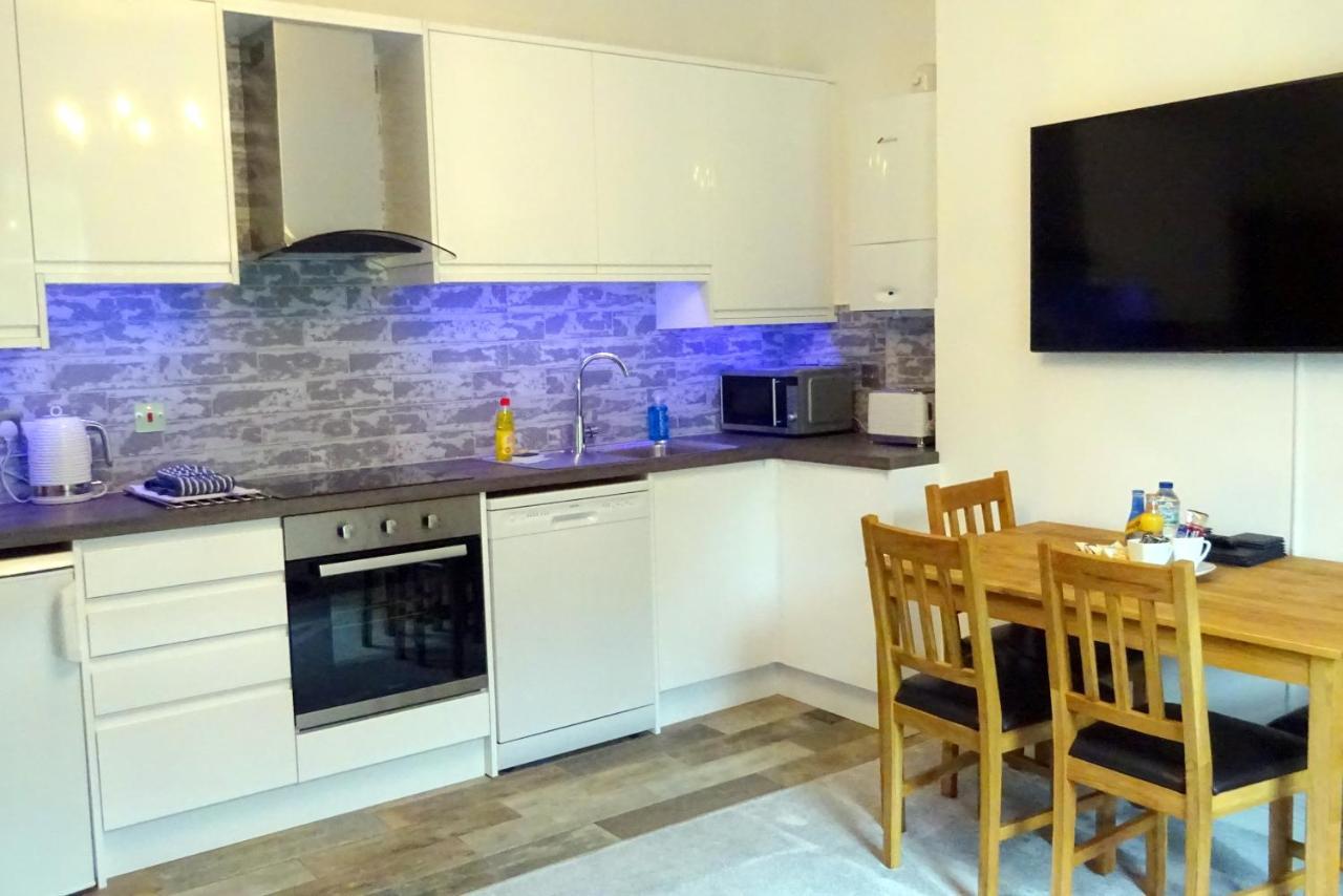 Derwent View Holiday Apartments Матлок Екстериор снимка